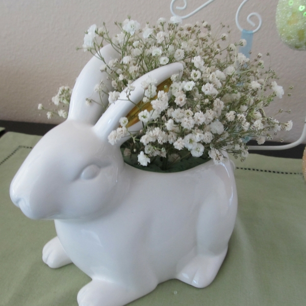 DIY Easter Floral Arrangement